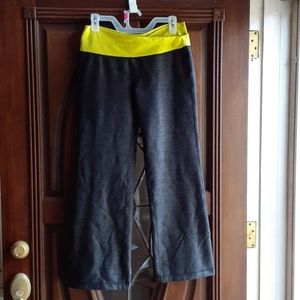 Lululemon crop yoga pants